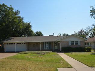 3813 Sundown Dr, Benbrook, TX 76116