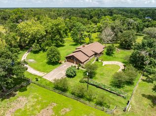 4821 County Road 288, Angleton, TX 77515