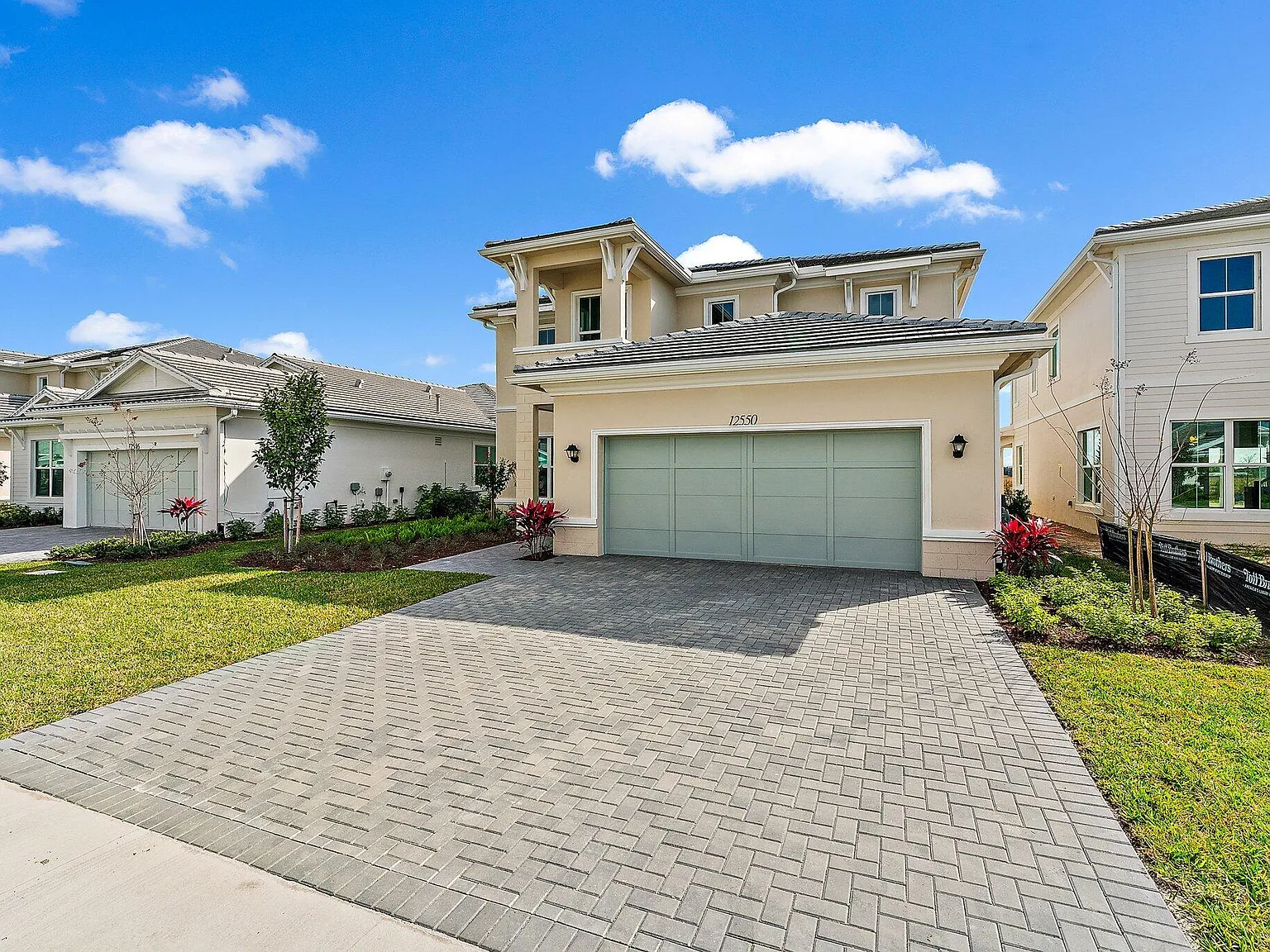 5 bed, 3.0 bath, 3151 sqft, $6,250 — Photo 1
