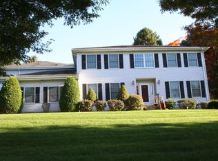 31 Meyersville Rd, Gillette, NJ 07933