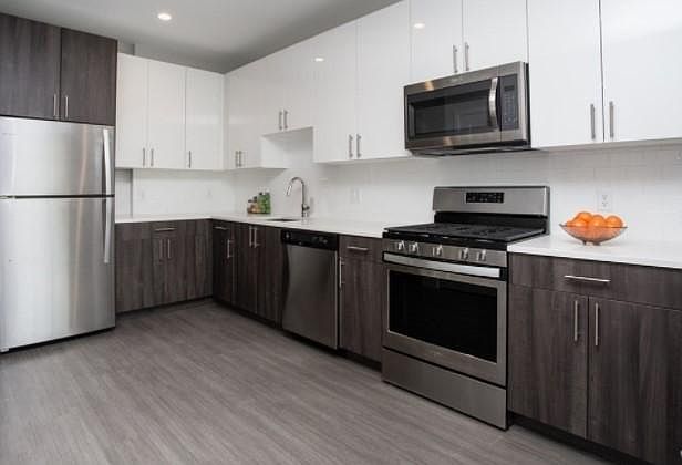 2nd image of 44 Marion St #208