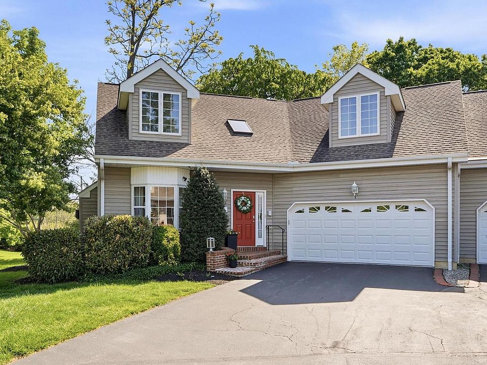 1st image of 9 Graystone Dr