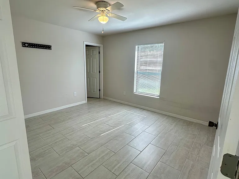 3310 SW 17th Pl #3310 — Photo 10