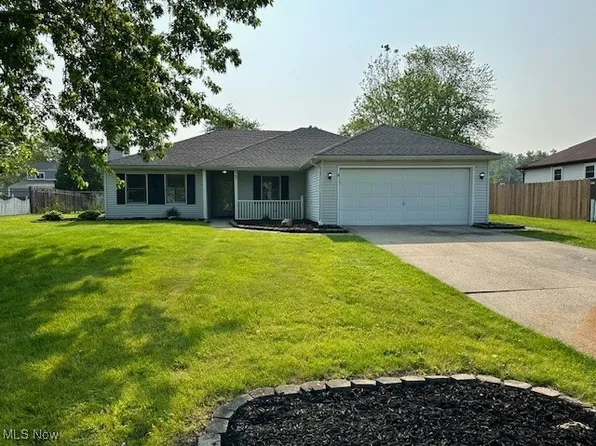 4111 Berkeley Dr, Sheffield Village, OH 44054