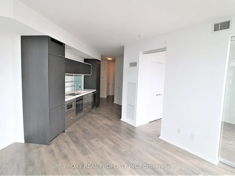 45 Charles St E #3507 — Photo 8