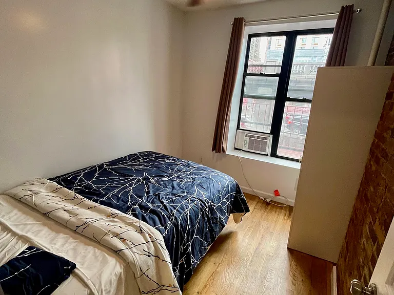 170 Delancey St #3 — Photo 6