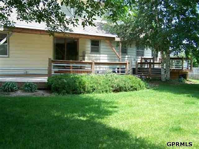 2nd image of 853 Gateway Rd