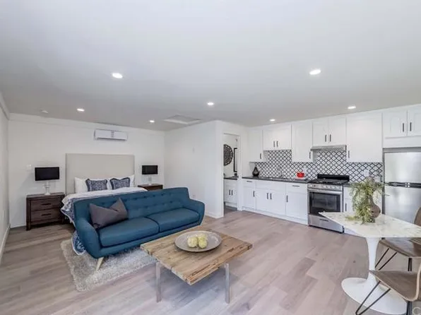 5727 W 76th St, Los Angeles, CA 90045
