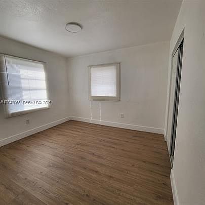 4th image of 210 SW 30th Ave