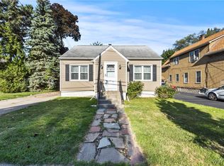 42 Springville Ave, Amherst, NY 14226