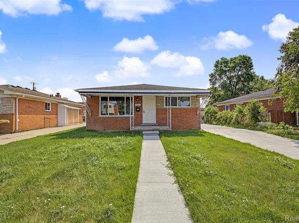 8932 Wormer Ave, Redford, MI 48239