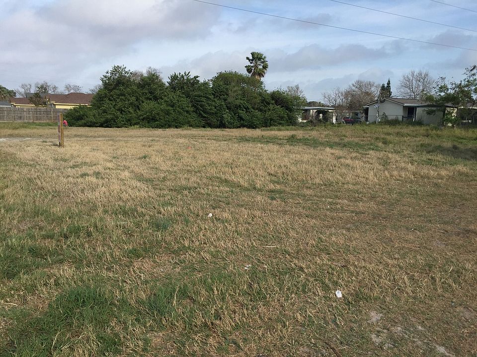 2nd image of 310 Skipper Lane