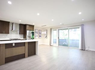 2468 W Bayshore Rd APT 8, Palo Alto, CA 94303
