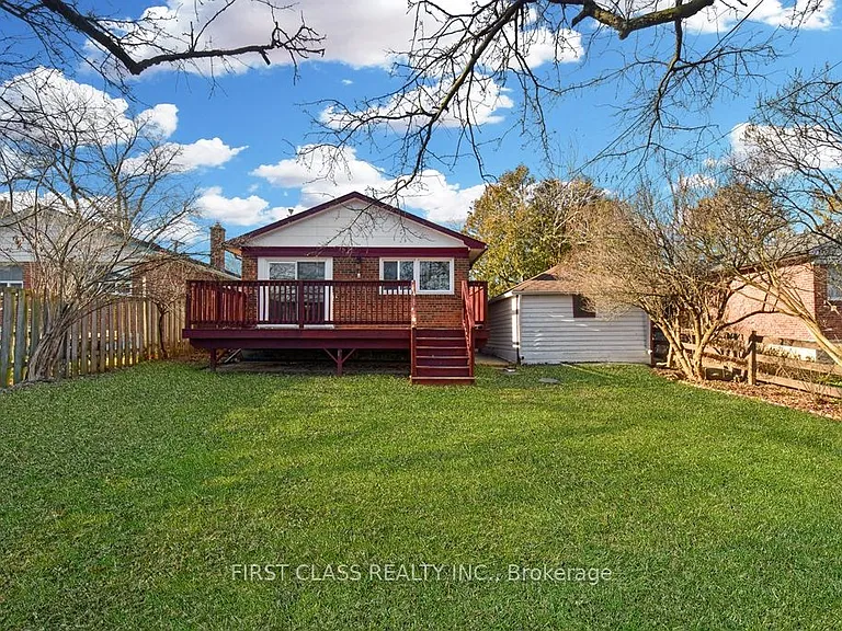 87 Vauxhall Dr — Photo 13