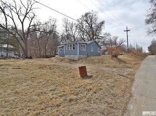 517 Mulberry St, Peru, NE 68421