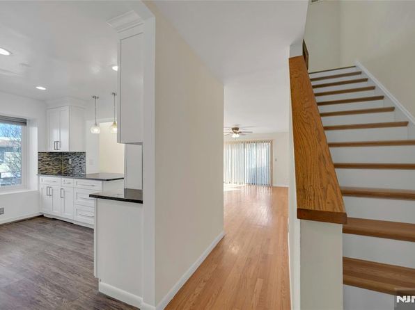843 Kinderkamack Rd, River Edge, NJ 07661