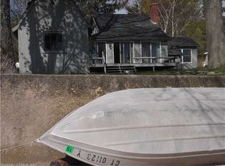 8 Elizabeth St, Niantic, CT 06357