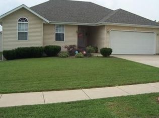 4524 W Kingsbury St, Springfield, MO 65802