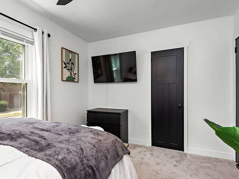 4667 Cedar Ave S #4669 — Photo 18