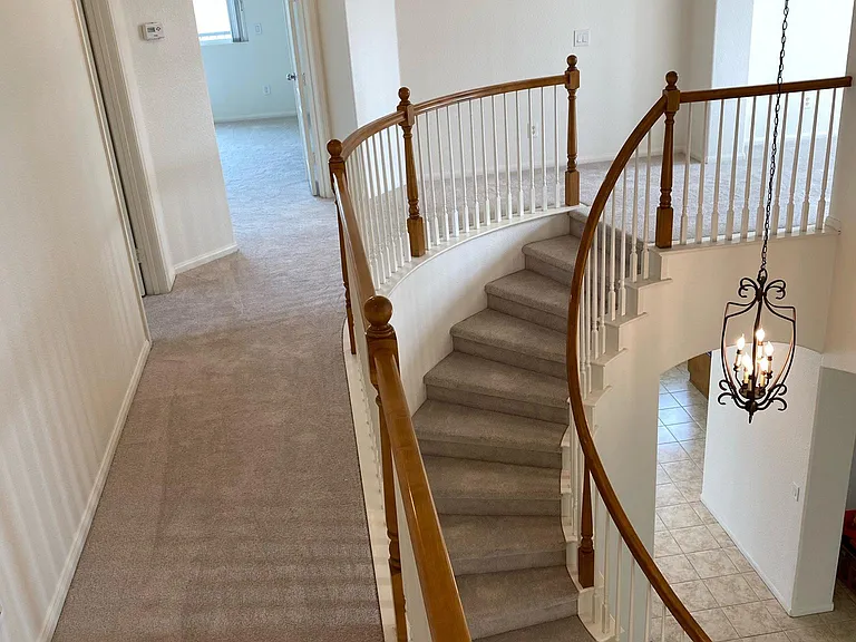 375 Northwood Ave — Photo 6