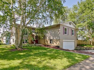 739 Bonniebrook Ave, Mundelein, IL