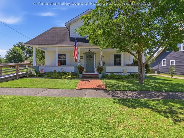 2643 Virginia Ave, Hurricane, WV 25526