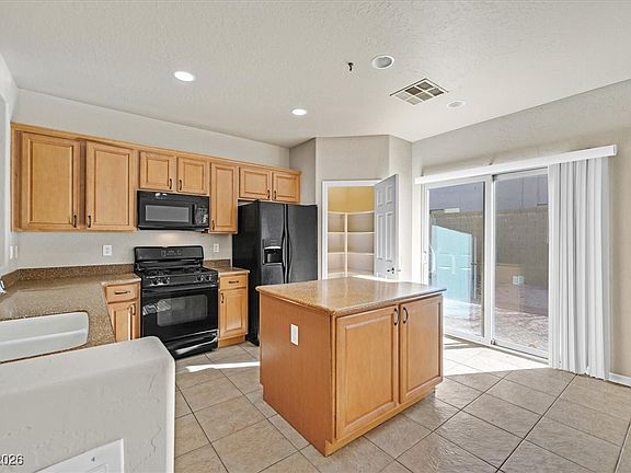 5th image of 33 Gentilly Lace Ave