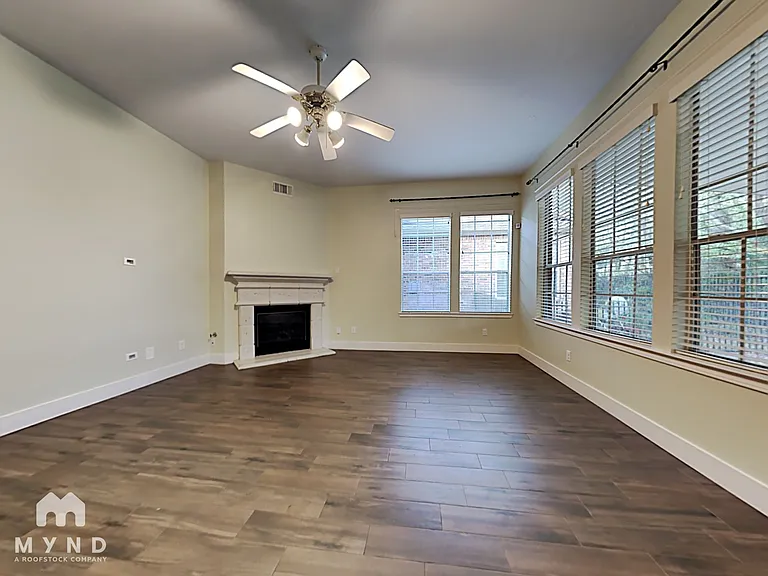 6231 Borg Breakpoint Dr — Photo 2