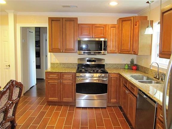 5th image of 4404 Monna St