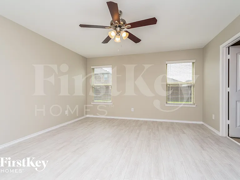 2212 Tombstone Rd — Photo 9
