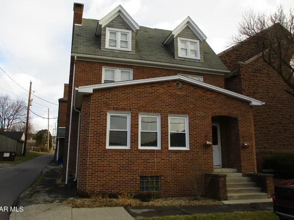 808 1/2 N 4th St, Altoona, PA 16601
