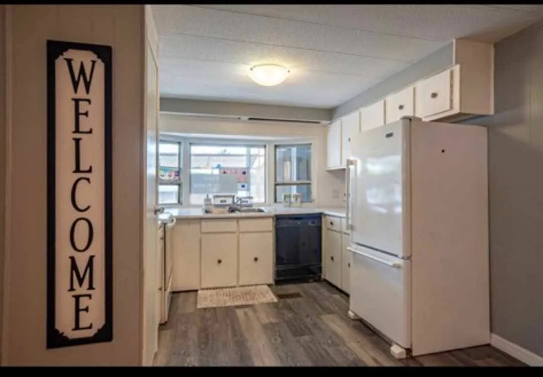 2 bed, 2.0 bath, 1275 sqft, $165,000 — Photo 4