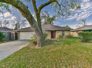 10962 Shadow Wood Dr, Houston, TX 77043