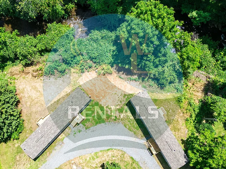 1033 Dillsboro Rd — Photo 13