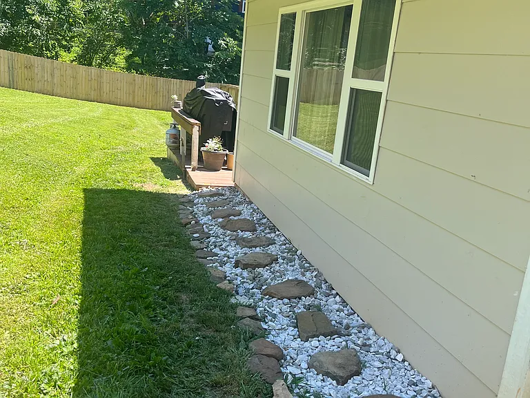 1504 Arrow Wood Rd — Photo 4