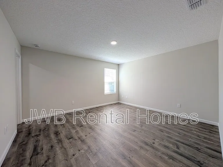 8973 4th Ave — Photo 5