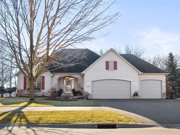 701 Interlaken, Victoria, MN 55386