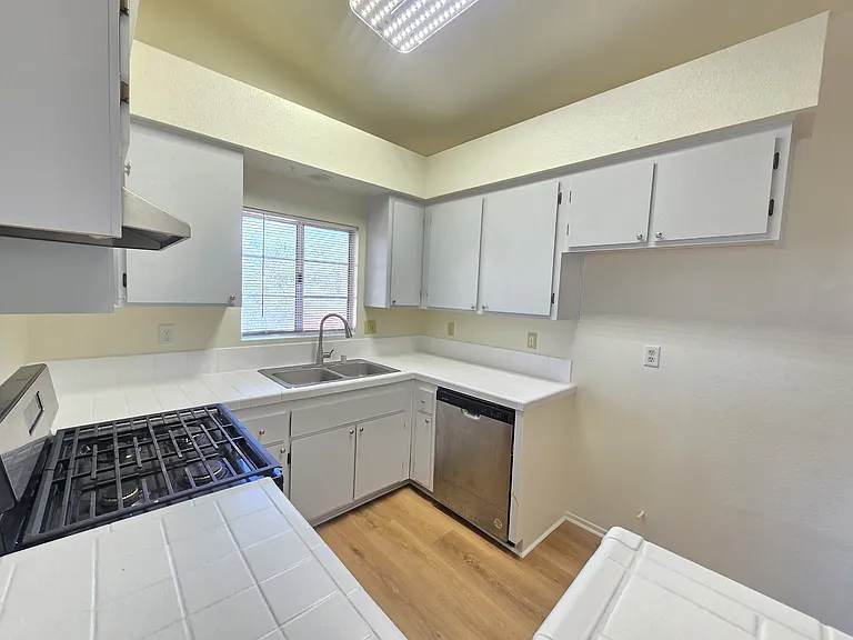 21411 Hacienda Blvd #D — Photo 5