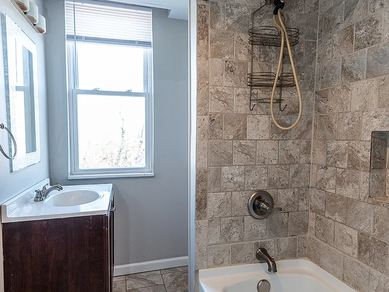 1600 Rutherford Ave #B — Photo 17