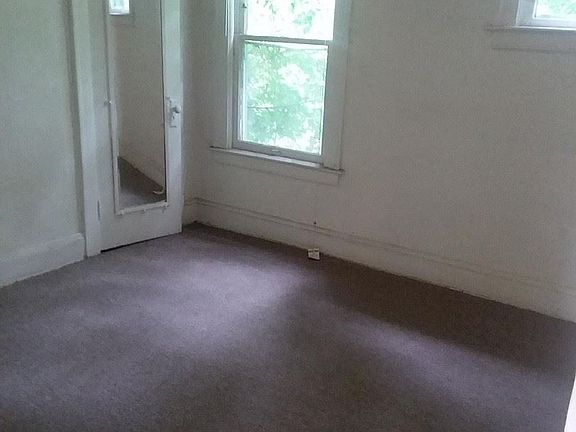 3rd image of 3704 E 144th St #1