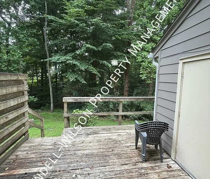 1331 Springlawn Ct — Photo 12