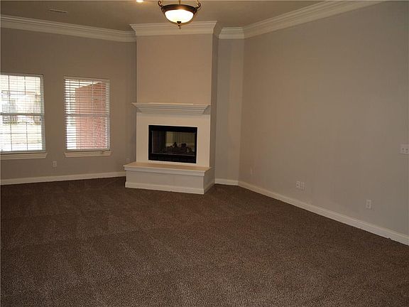 4th image of 4409 W Castlebury Ln