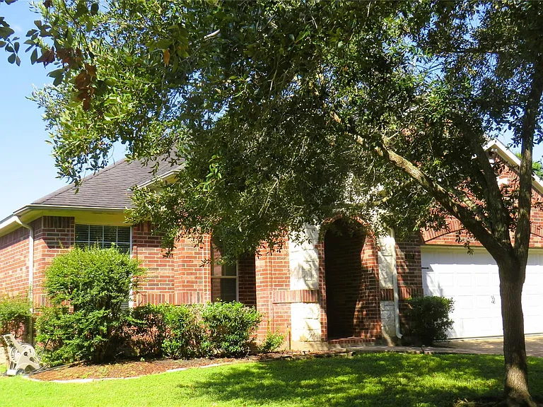 307 Autumn Creek Ln — Photo 1