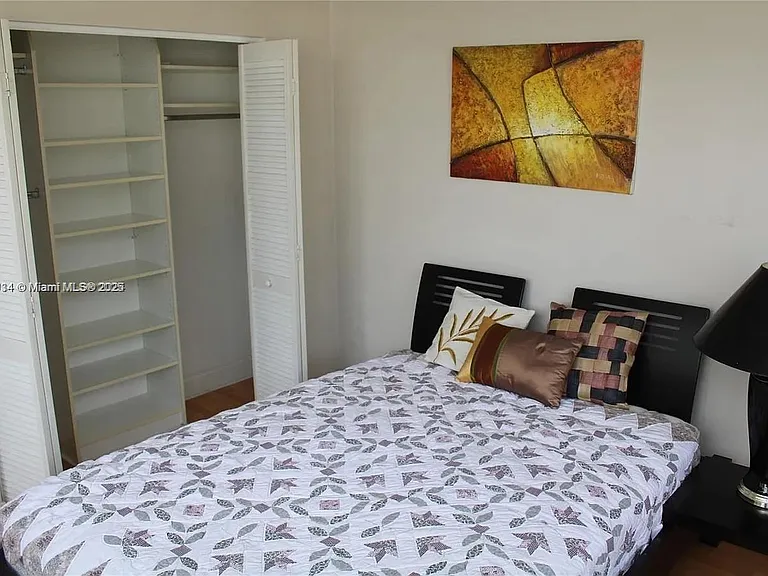 825 Brickell Bay Dr #847 — Photo 16