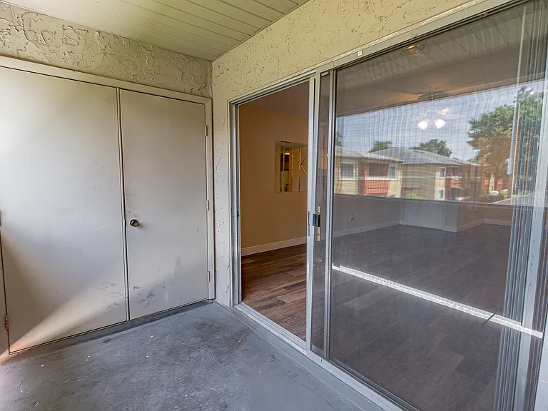 632 Kenwick Cir #202 — Photo 8