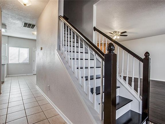 5th image of 1532 Pine Bluff Dr