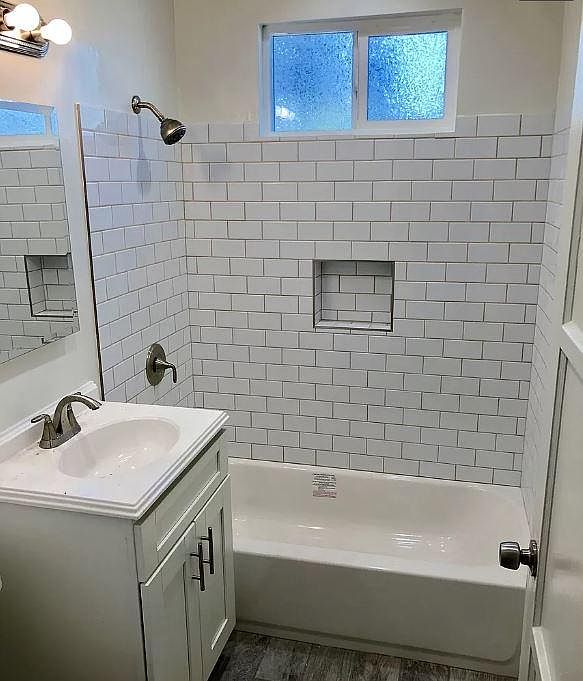 2nd image of 17349 Collins St