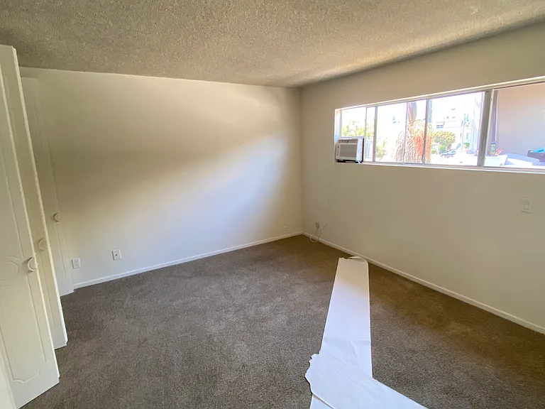 3520 Mentone Ave #5 — Photo 10