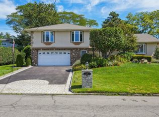 34 Kensington Oval, New Rochelle, NY 10805