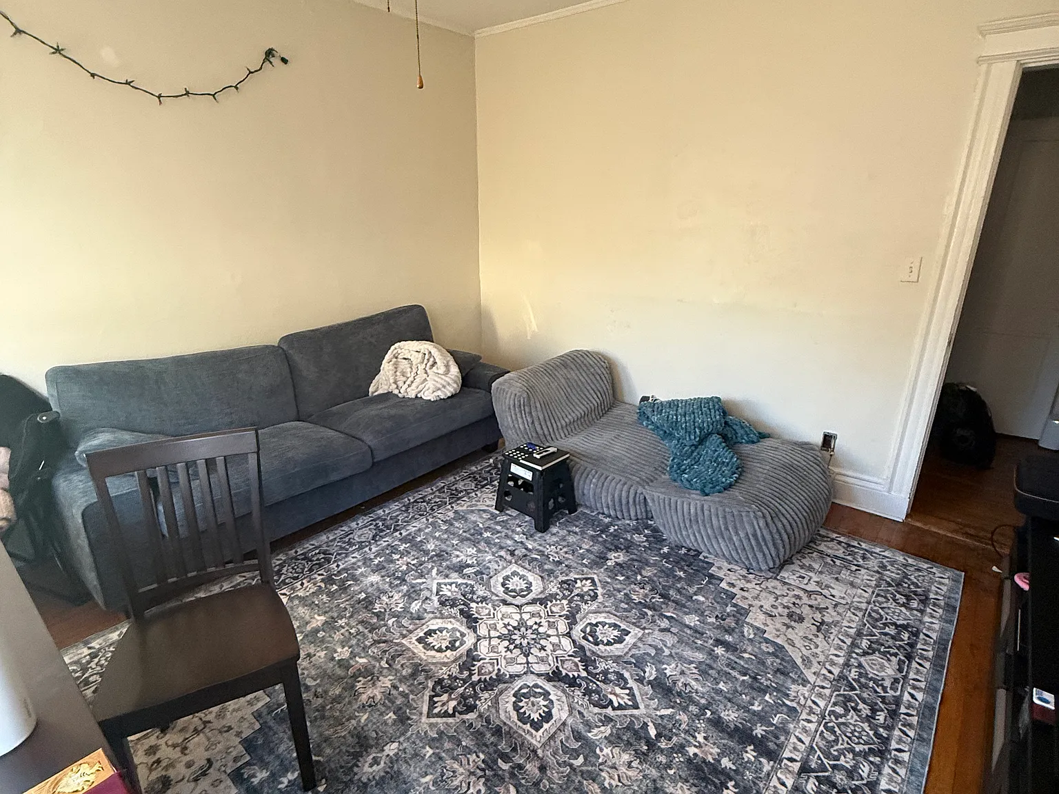 2 bed, 600 sqft, $3,700 — Photo 3